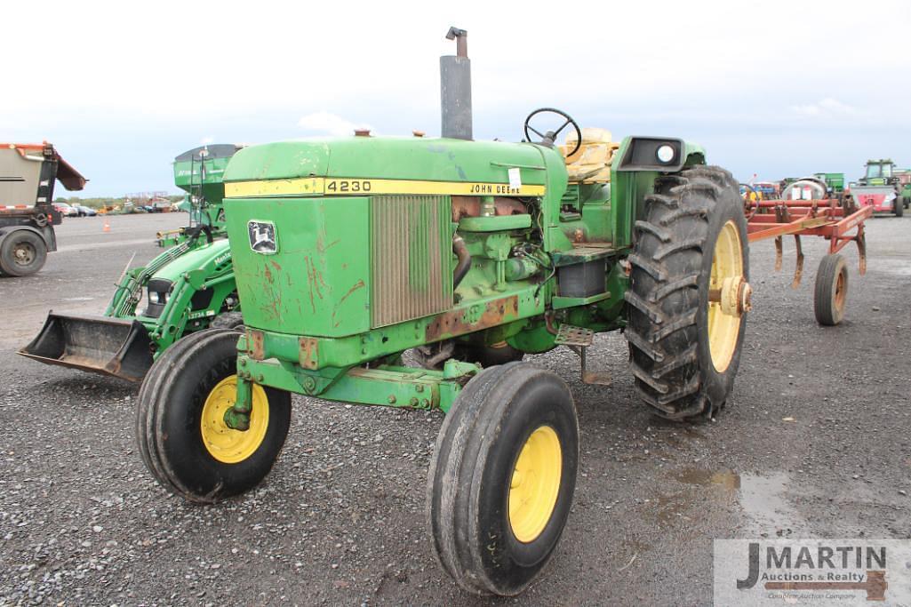 Image of John Deere 4230 Primary image