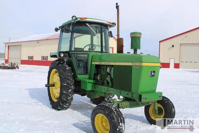 Image of John Deere 4230 equipment image 1