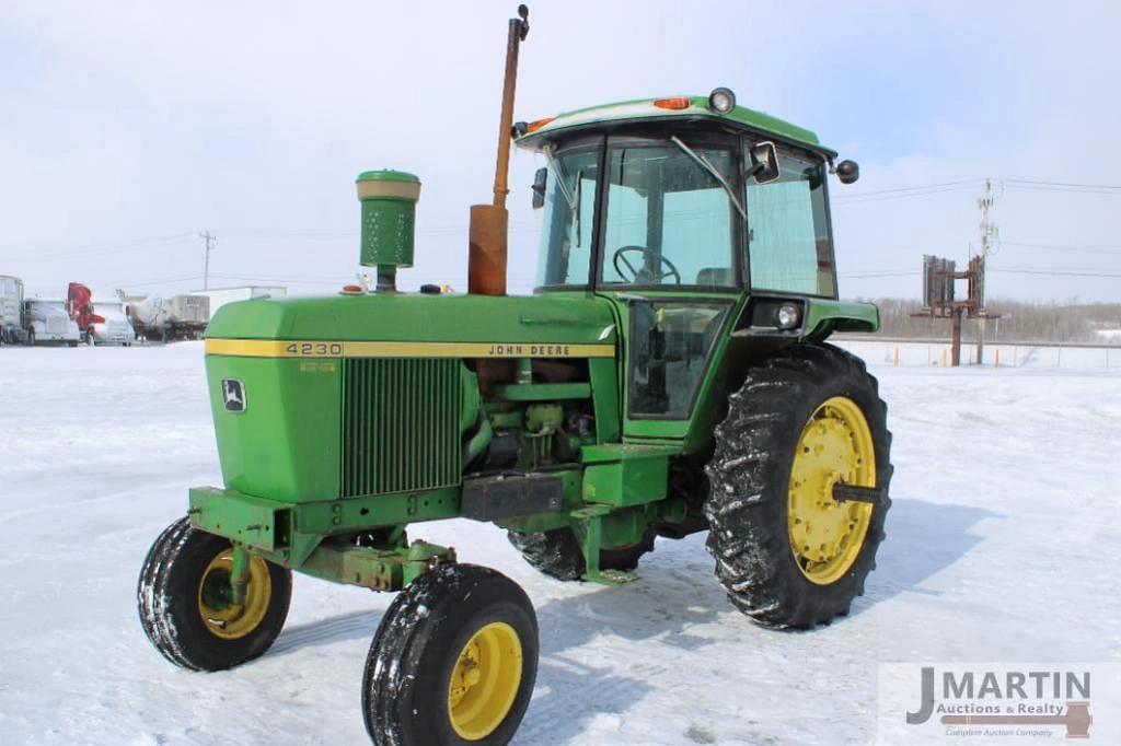 Image of John Deere 4230 Primary image