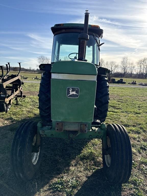 Image of John Deere 4230 equipment image 1