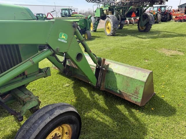 Image of John Deere 4230 equipment image 4