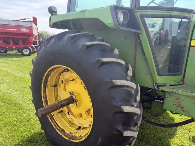 Image of John Deere 4230 equipment image 3