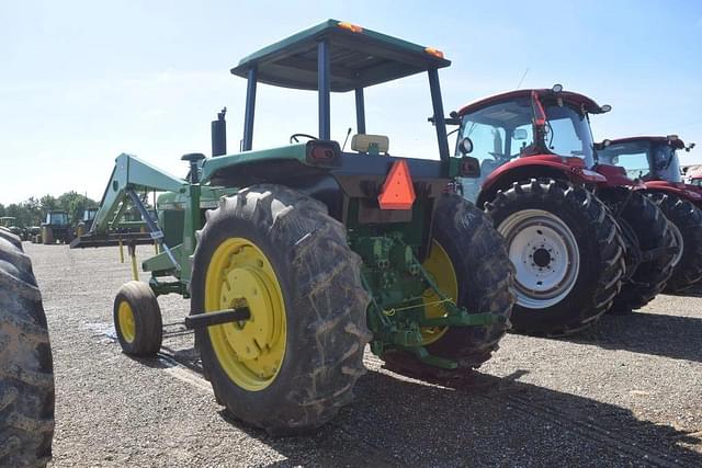 Image of John Deere 4240 equipment image 1