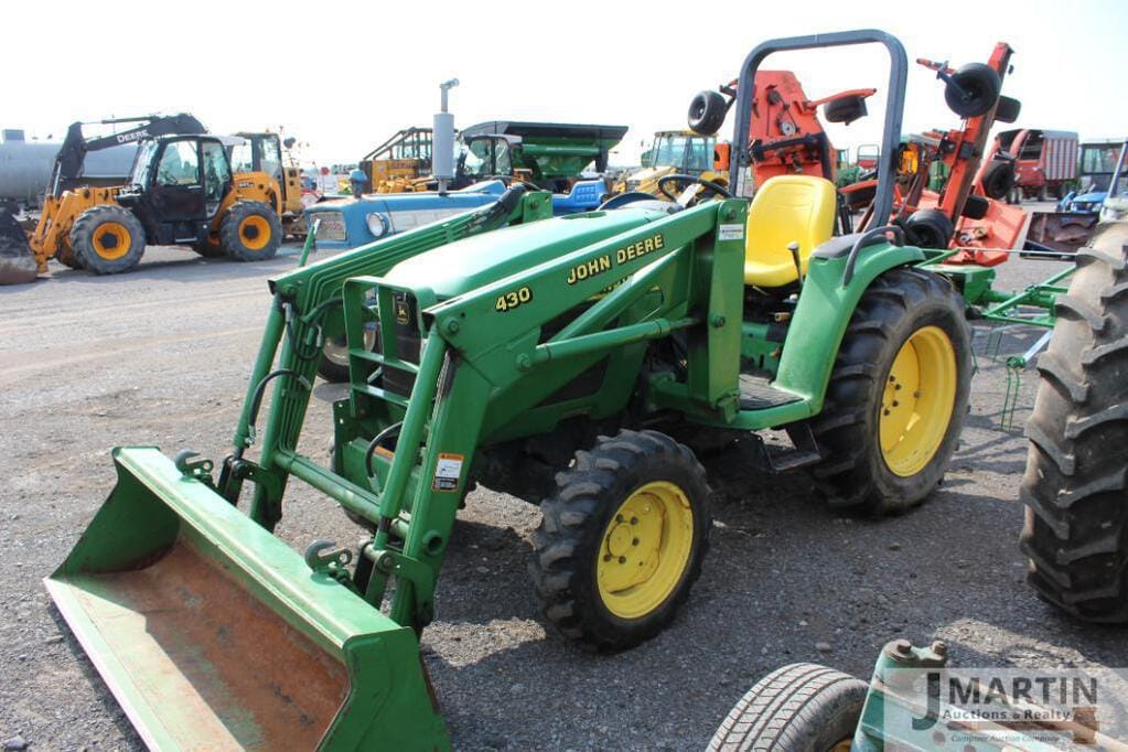 Main image John Deere 4300