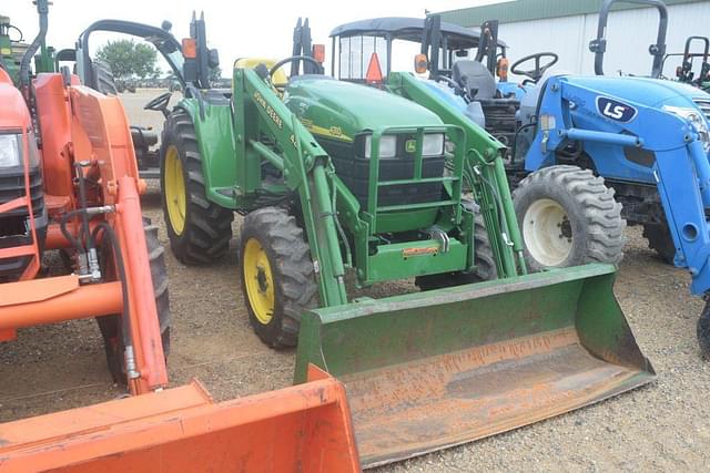 Image of John Deere 4310 equipment image 3