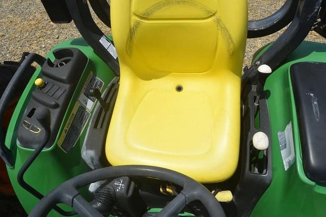 Image of John Deere 4310 equipment image 4