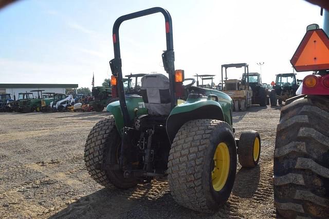Image of John Deere 4320 equipment image 2