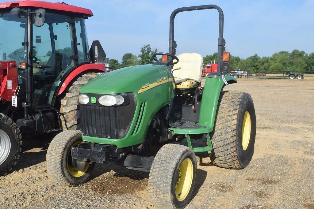 Image of John Deere 4320 Primary image