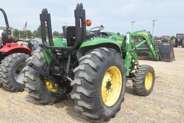 Image of John Deere 4320 equipment image 2