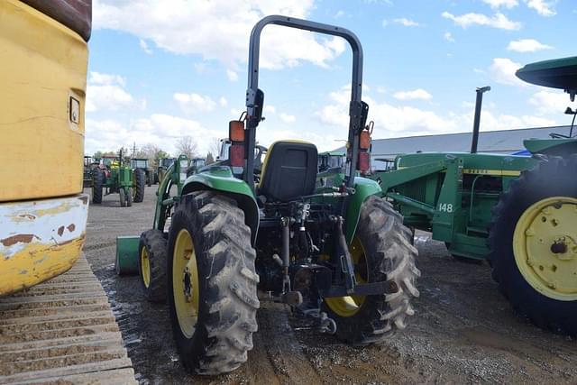 Image of John Deere 4320 equipment image 1