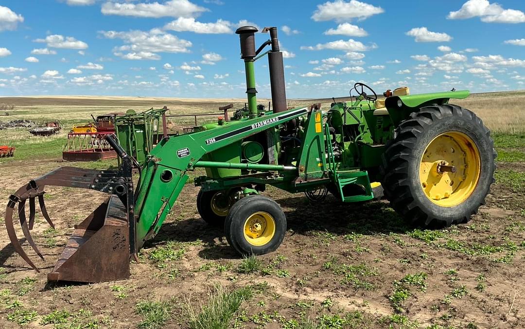 Image of John Deere 4320 Primary image