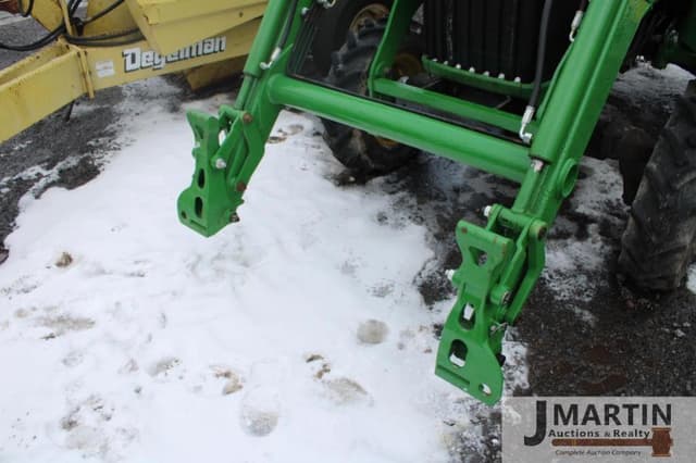 Image of John Deere 4320 equipment image 4