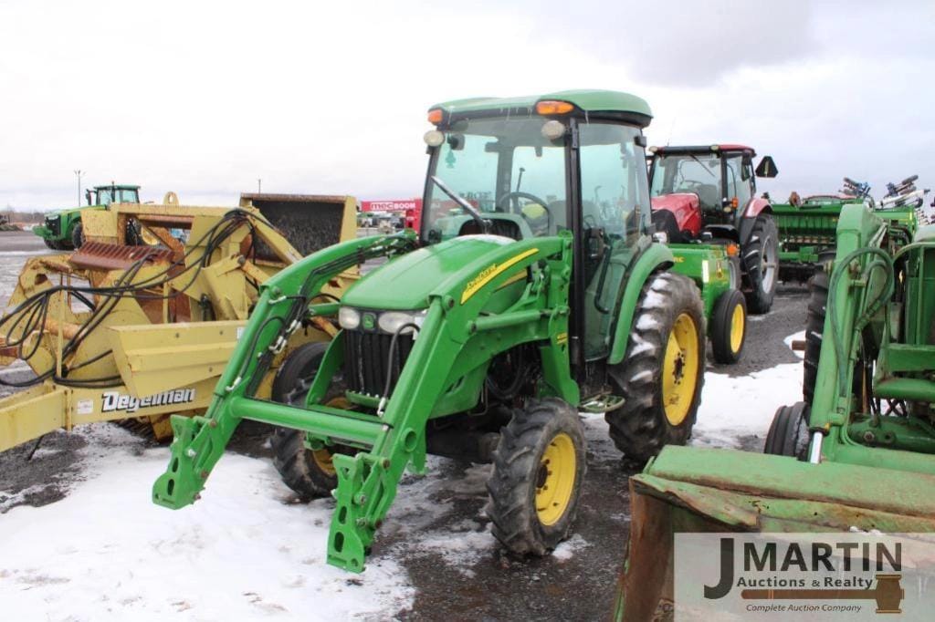 John Deere 4320 Equipment Image0