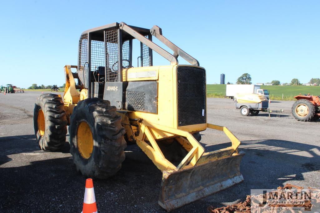 Image of John Deere 440C Primary image