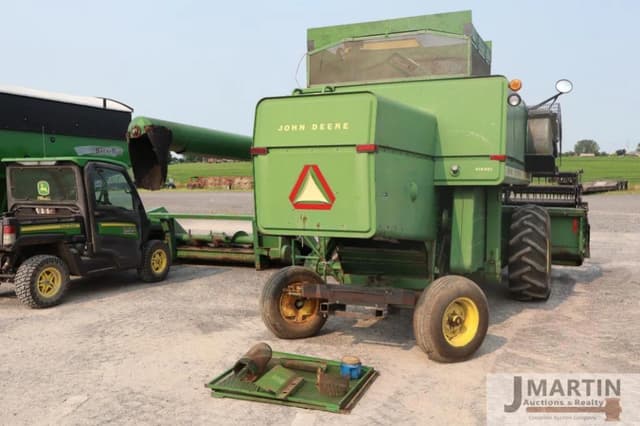 Image of John Deere 4400 equipment image 2