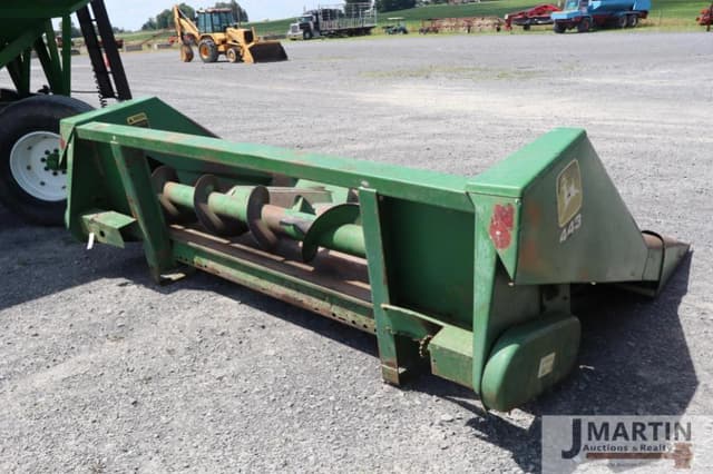 Image of John Deere 443 equipment image 2