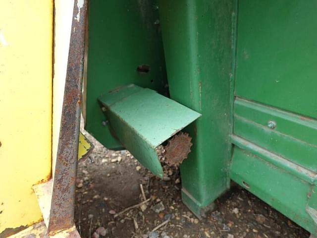 Image of John Deere 443 equipment image 4