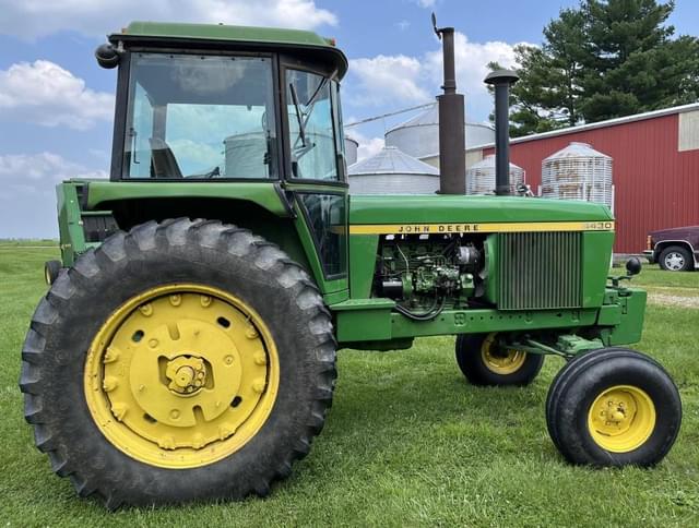Image of John Deere 4430 equipment image 1