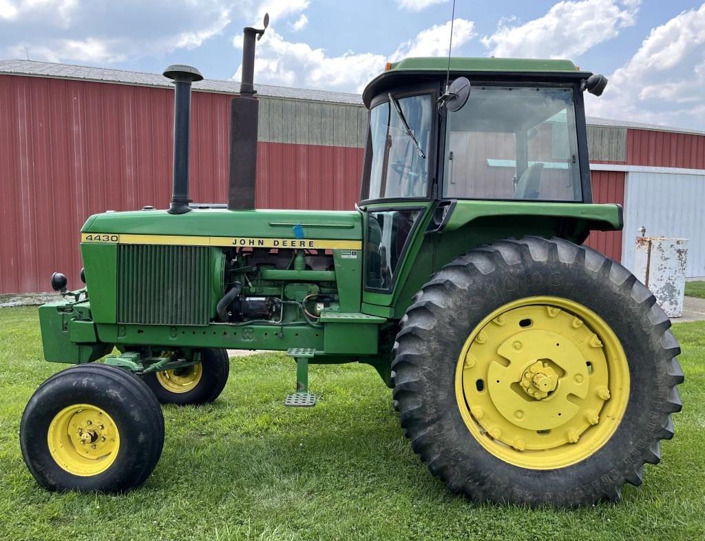Image of John Deere 4430 Primary image