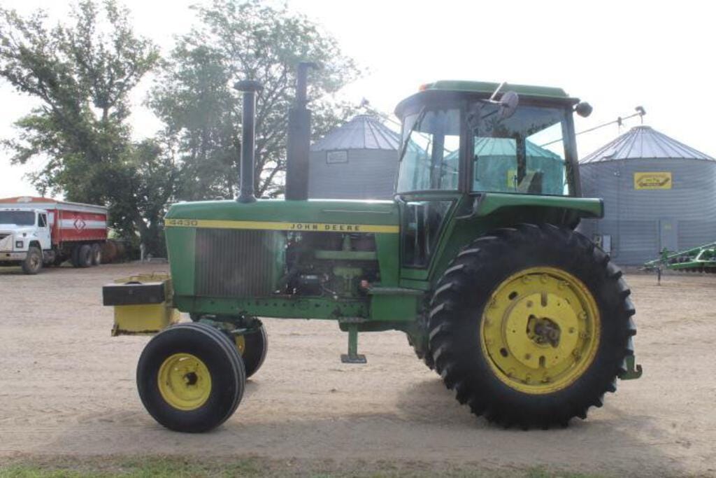 Main image John Deere 4430