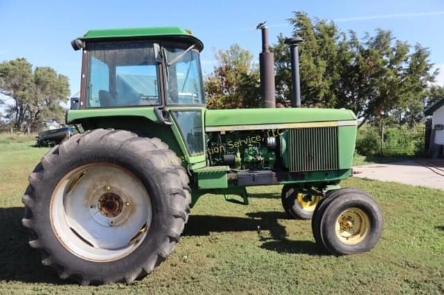 Image of John Deere 4430 equipment image 2