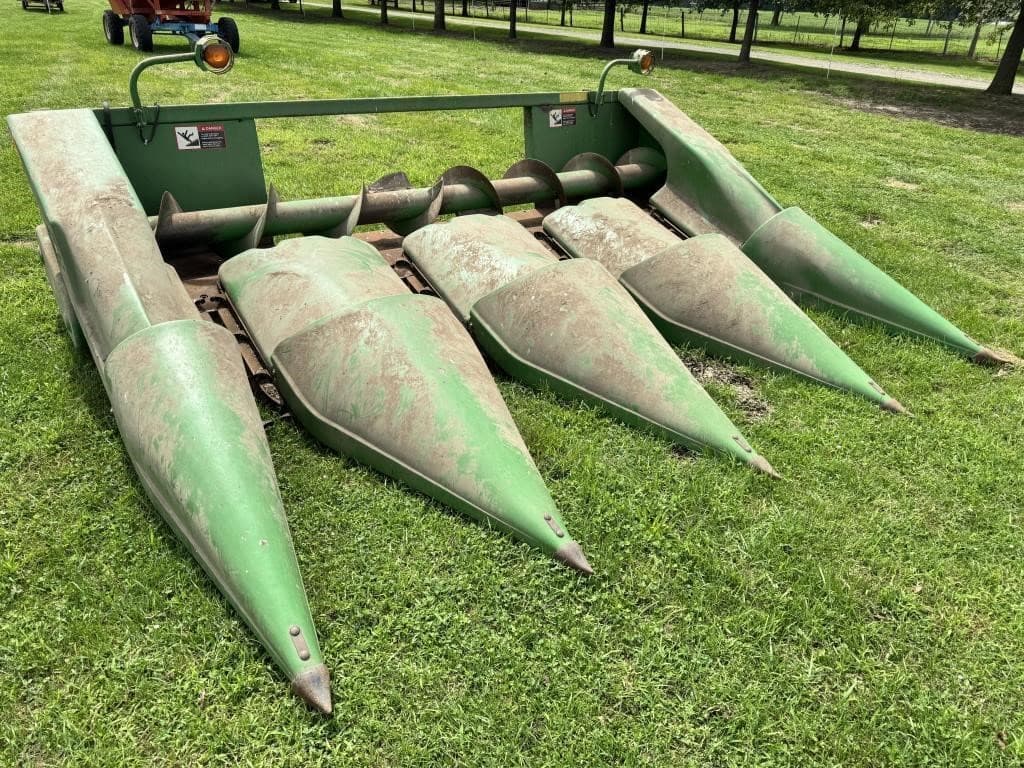Image of John Deere 444 Primary image
