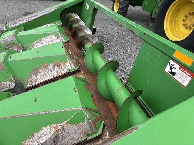 Image of John Deere 444 equipment image 4