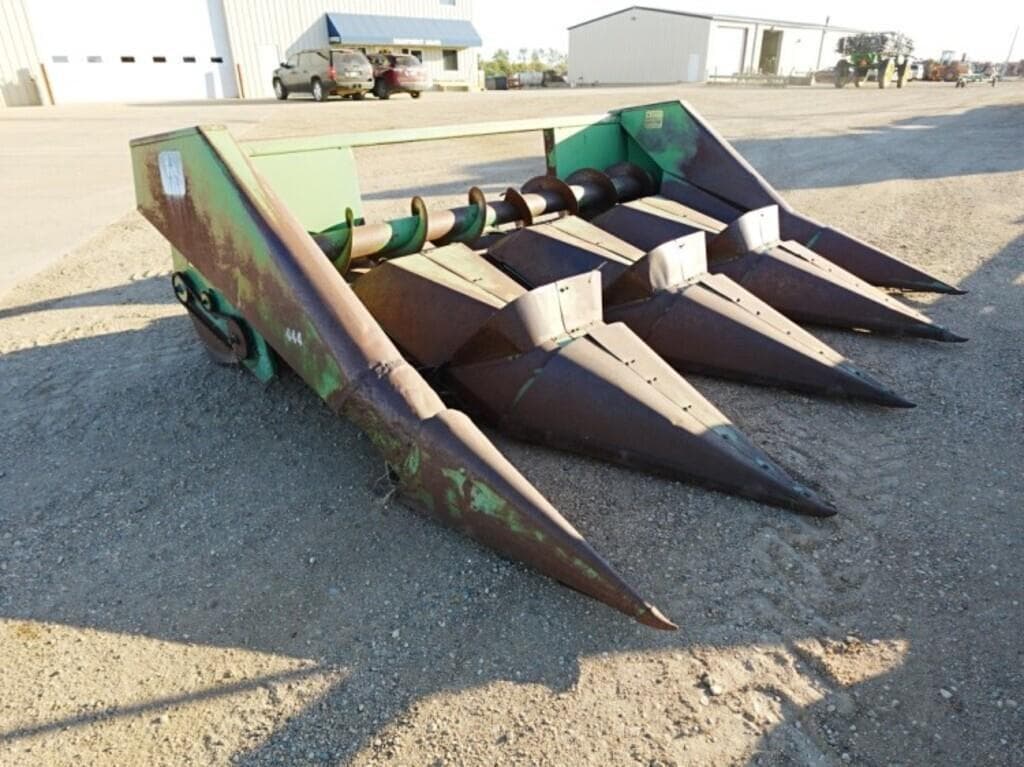 Image of John Deere 444 Primary image