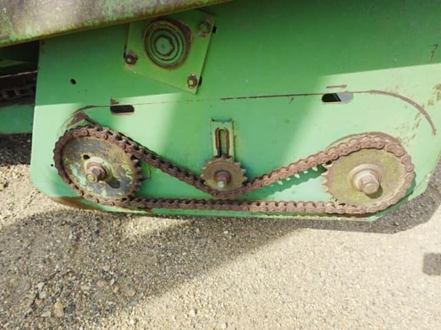 Image of John Deere 444 equipment image 4
