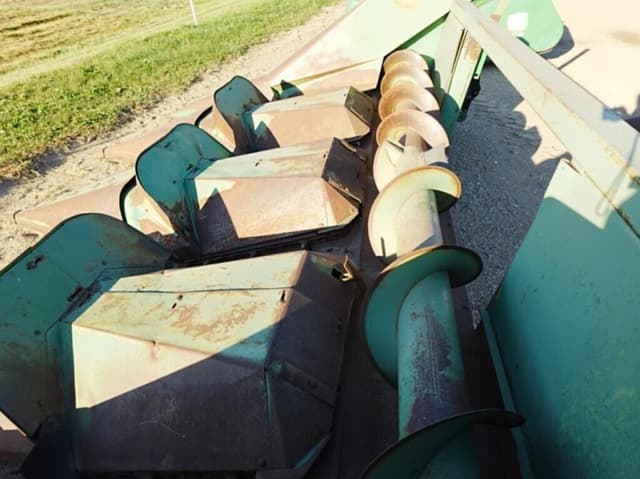 Image of John Deere 444 equipment image 4