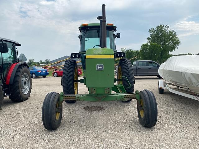Image of John Deere 4440 equipment image 1