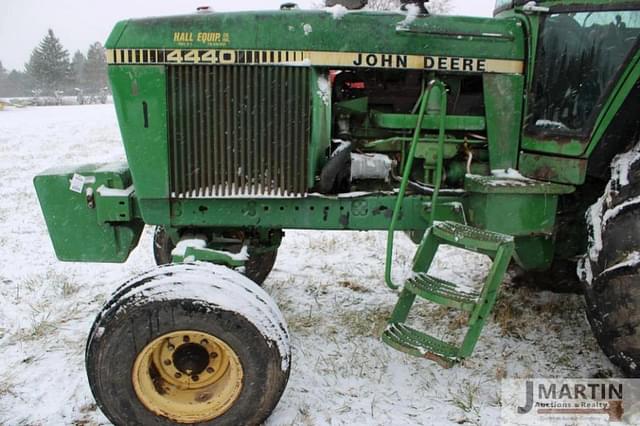 Image of John Deere 4440 equipment image 4