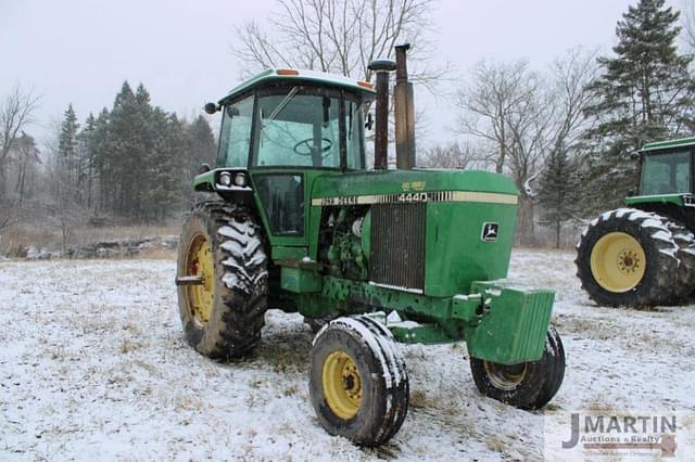 Image of John Deere 4440 equipment image 1