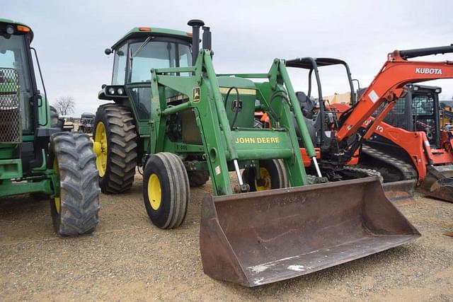 Image of John Deere 4440 equipment image 3