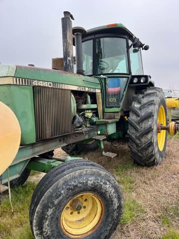 Main image John Deere 4440