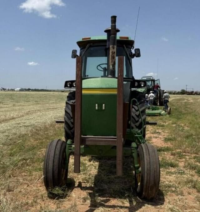Image of John Deere 4440 equipment image 1