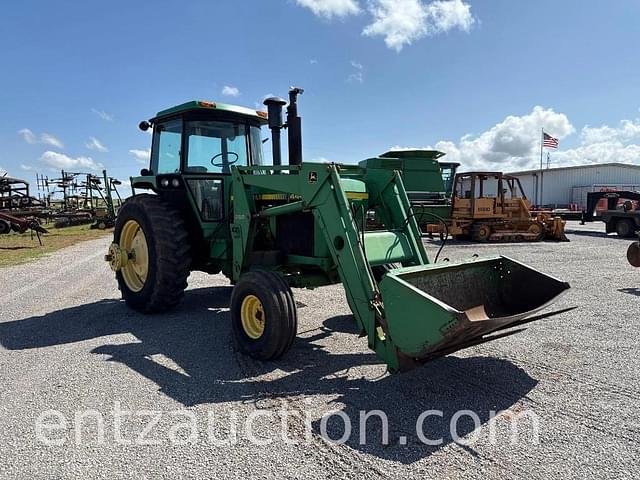 Image of John Deere 4440 equipment image 2