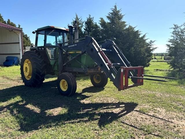Image of John Deere 4440 equipment image 2