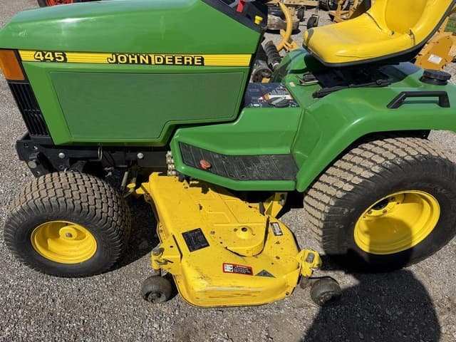 Image of John Deere 445 equipment image 3