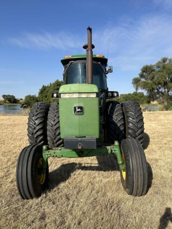 Image of John Deere 4450 equipment image 1