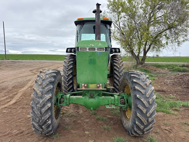 Image of John Deere 4455 equipment image 4