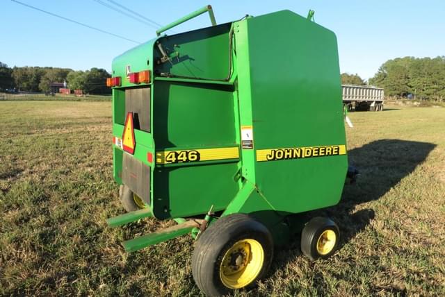Image of John Deere 446 equipment image 2