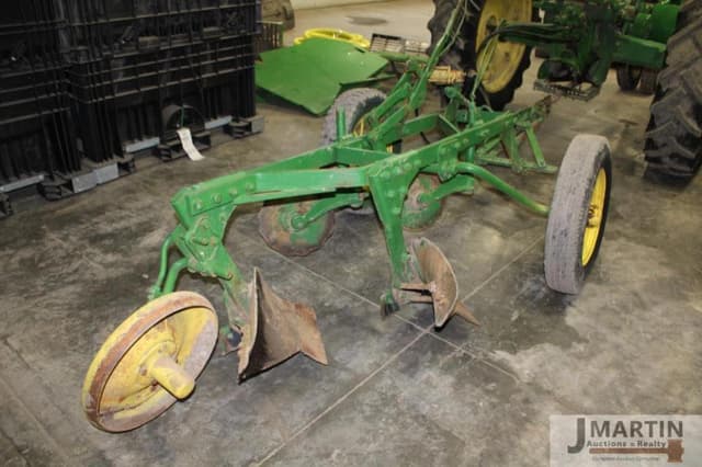 Image of John Deere 44H equipment image 2