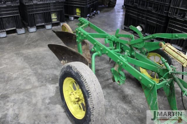 Image of John Deere 44H equipment image 1