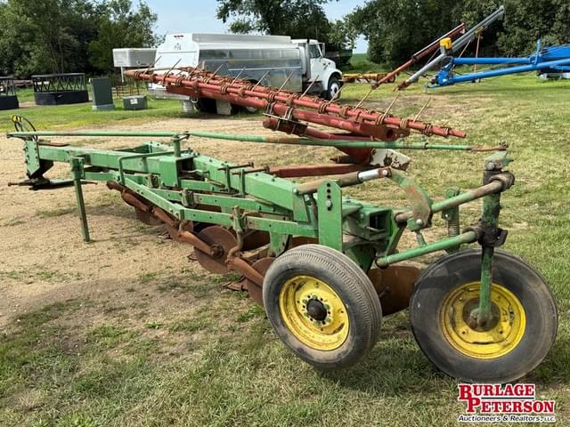 Image of John Deere 450 equipment image 3
