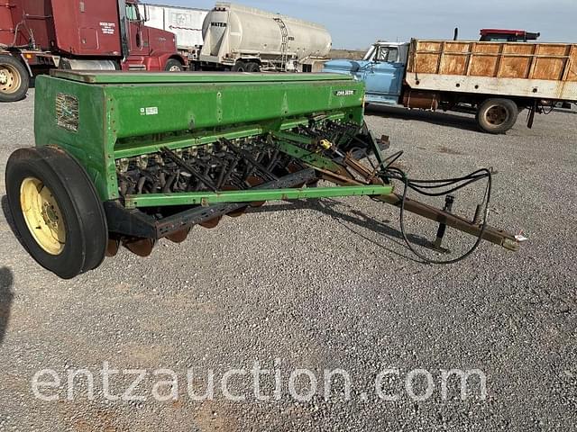 Image of John Deere 450 equipment image 1