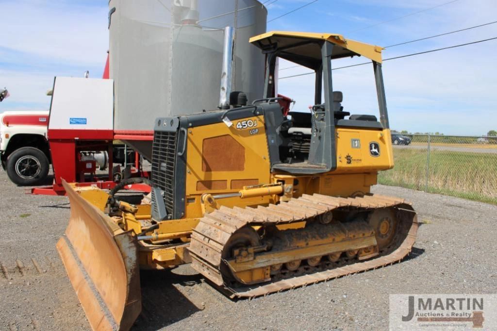 John Deere 450J LGP Equipment Image0