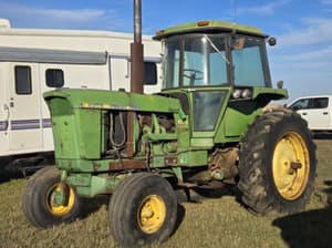 John Deere 4520 Image