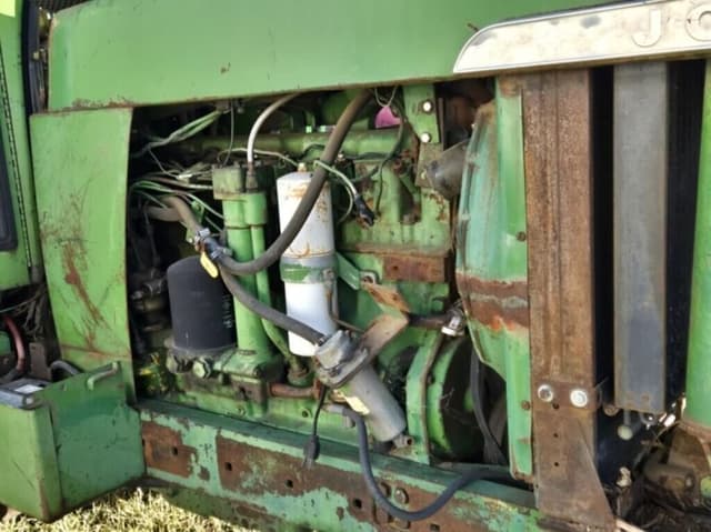 Image of John Deere 4520 equipment image 4