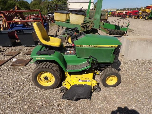 Image of John Deere 455 Image 0